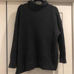 Oversized dark grey knit sweater